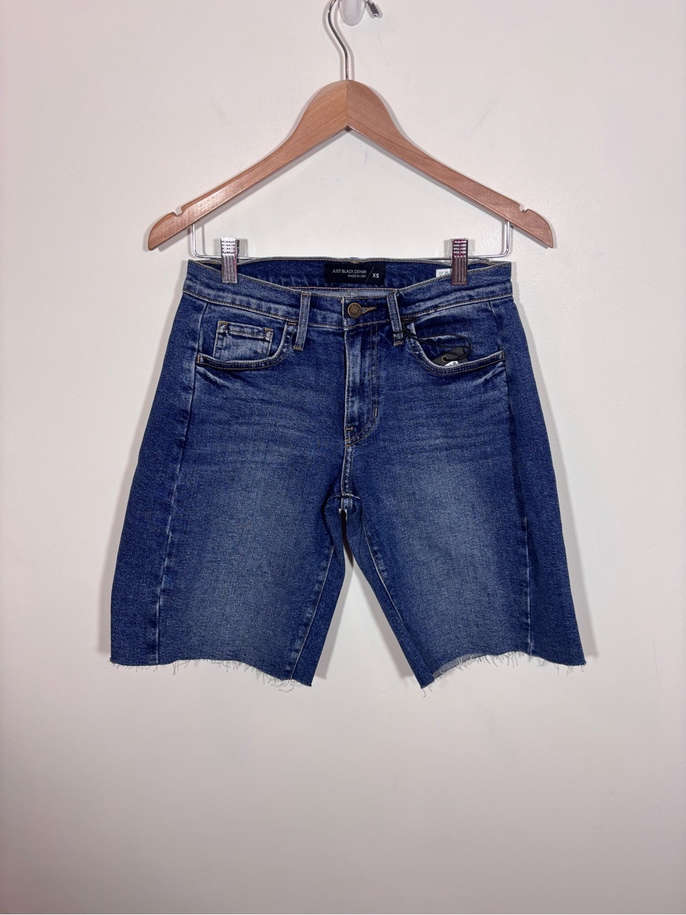 Just Black The Seamed Longer Short NWT XS Dark Denim BH522J Relaxed Elongted - Picture 5 of 16